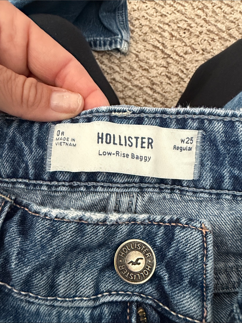 Hollister 2 pairs Low- rise baggy Jeans size 25